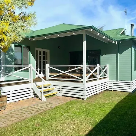 Town Hideaway - Sleeps 6 Villa Margaret River Exterior photo